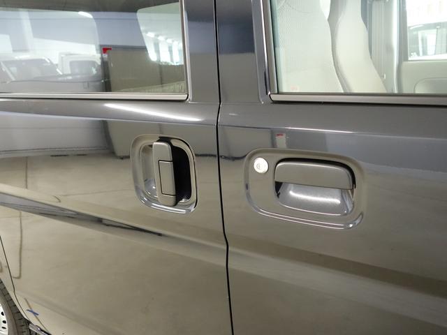 エブリイ ＰＡリミテッド　６型４ＷＤ　　オートマ　セーフティーサポート　認定中古車　４ＷＤ　　セーフティーサポート　リヤパーキングセンサー　アイドリングストップ　フロントパワーウインド　ＡＭＦＭラジオ　オートライト　リヤスモークガラス　キーレスエントリー　軽自動車　貨物車（49枚目）