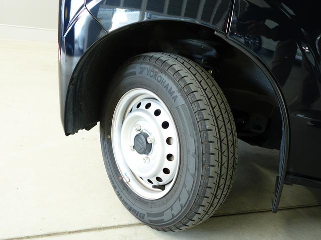 エブリイ ＰＡリミテッド　６型４ＷＤ　　オートマ　セーフティーサポート　認定中古車　４ＷＤ　　セーフティーサポート　リヤパーキングセンサー　アイドリングストップ　フロントパワーウインド　ＡＭＦＭラジオ　オートライト　リヤスモークガラス　キーレスエントリー　軽自動車　貨物車（54枚目）