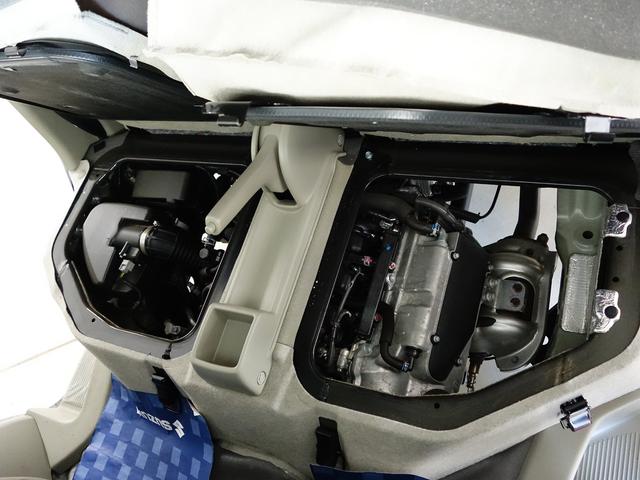 エブリイ ＰＡリミテッド　６型４ＷＤ　　オートマ　セーフティーサポート　認定中古車　４ＷＤ　　セーフティーサポート　リヤパーキングセンサー　アイドリングストップ　フロントパワーウインド　ＡＭＦＭラジオ　オートライト　リヤスモークガラス　キーレスエントリー　軽自動車　貨物車（60枚目）