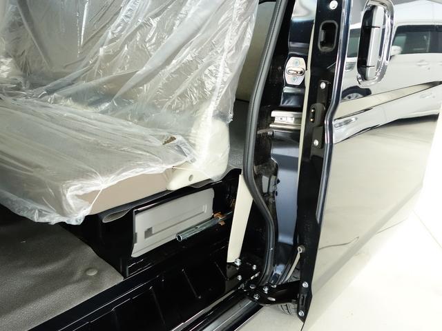 エブリイ ＰＡリミテッド　６型４ＷＤ　　オートマ　セーフティーサポート　認定中古車　４ＷＤ　　セーフティーサポート　リヤパーキングセンサー　アイドリングストップ　フロントパワーウインド　ＡＭＦＭラジオ　オートライト　リヤスモークガラス　キーレスエントリー　軽自動車　貨物車（68枚目）