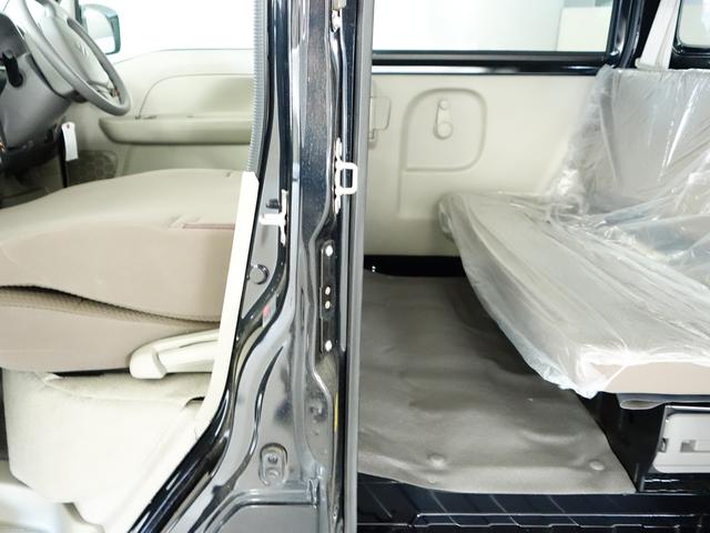 エブリイ ＰＡリミテッド　６型４ＷＤ　　オートマ　セーフティーサポート　認定中古車　４ＷＤ　　セーフティーサポート　リヤパーキングセンサー　アイドリングストップ　フロントパワーウインド　ＡＭＦＭラジオ　オートライト　リヤスモークガラス　キーレスエントリー　軽自動車　貨物車（69枚目）