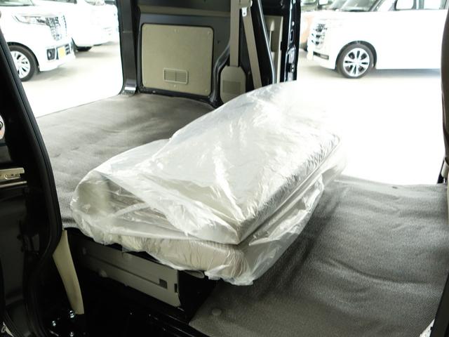 エブリイ ＰＡリミテッド　６型４ＷＤ　　オートマ　セーフティーサポート　認定中古車　４ＷＤ　　セーフティーサポート　リヤパーキングセンサー　アイドリングストップ　フロントパワーウインド　ＡＭＦＭラジオ　オートライト　リヤスモークガラス　キーレスエントリー　軽自動車　貨物車（70枚目）