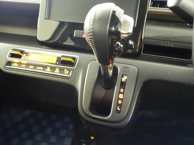 ワゴンＲカスタムＺ カスタムＺ　ＨＹＢＲＩＤ　ＺＸ　３型アップグレードＰ全カメラ　認定中古車　セーフティーサポート　リヤパーキングセンサー　全方位モニター用カメラ付　ヘッドアップディスプレイ　ステレオレス仕様　クルーズコントロール　車検Ｒ９年８月　走行約７０００キロ　軽自動車（16枚目）