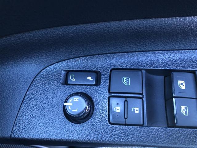 シエンタ ハイブリッドG メモリーナビ フルセグ バックカメラ ETC CD ミュージックプレイヤー接続可 DVD再生 LEDヘッドランプ 両側電動スライド 乗車定員7人 3列シート スマートキー キーレス ハイブリッド(13枚目)