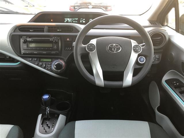 アクア S 初度登録年月から10年間もしくは累計走行距離が20万kmまでハイブリッド機構を無償修理します。ETC CD スマートキー キーレス ハイブリッド ワンオーナー(4枚目)