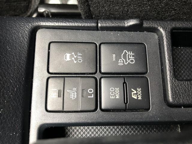 【シートヒーター】装備。運転席と助手席の座面と背もたれを素早く温めるシートヒーターを搭載。身体を直接温めることができます。