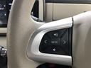 【ステアリングスイッチ】左です。ハンドルから手を離さず、運転に集中したまま手元でオーディオ操作等ができます。
