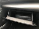 充実の小物入れを完備。ついつい貯めがちな小物をスッキリ収納できますね。