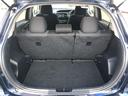 間口の広いラゲッジスペース。荷物の出し入れが楽にできて大変便利です。 リヤシートは6:4の分割になっていますので、乗車人数や荷物の量によってアレンジできます。