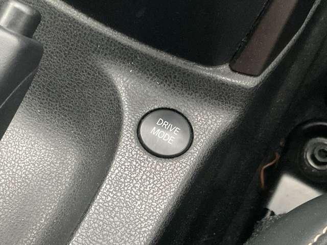 ノート ｅ－パワー　メダリスト　ＦＯＵＲ　１．２　ｅ－ＰＯＷＥＲ　メダリスト　ＦＯＵＲ　４ＷＤ　アラウンドモニター／オートライト／衝突軽減（13枚目）