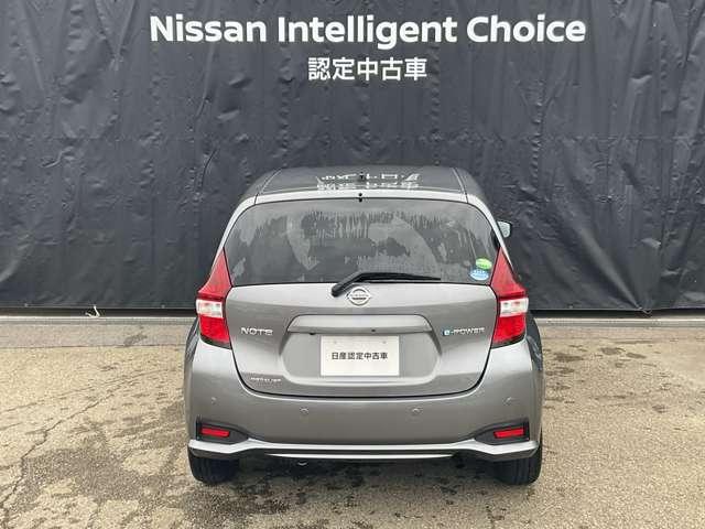 ノート ｅ－パワー　メダリスト　ＦＯＵＲ　１．２　ｅ－ＰＯＷＥＲ　メダリスト　ＦＯＵＲ　４ＷＤ　アラウンドモニター／オートライト／衝突軽減（20枚目）