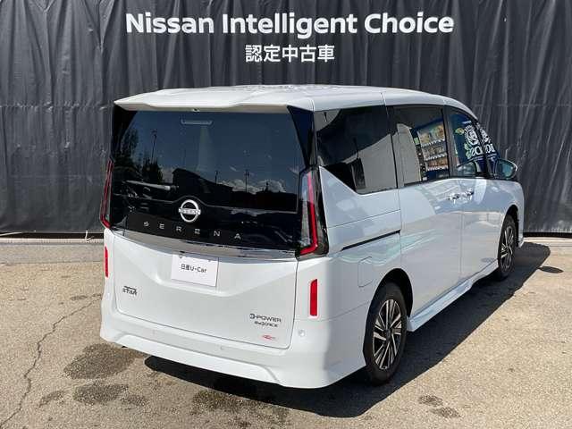 セレナ ｅ－４ＯＲＣＥ　ハイウェイスターＶ　１．４　ｅ－４ＯＲＣＥ　ハイウェイスターＶ　４ＷＤ　修理済み雹害車／アラウンドモニター／オート（2枚目）