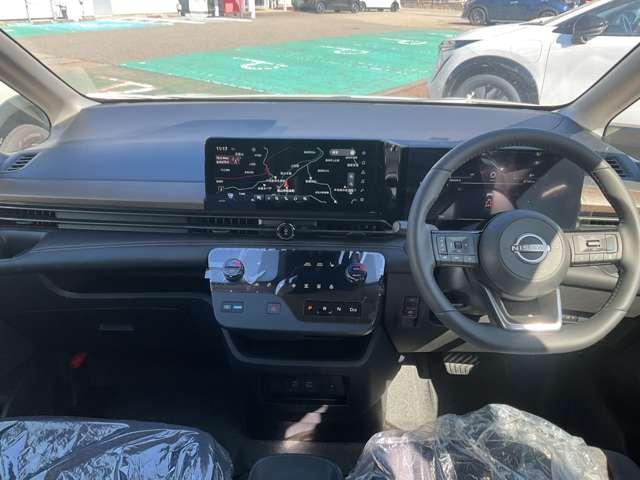 セレナ ｅ－４ＯＲＣＥ　ハイウェイスターＶ　１．４　ｅ－４ＯＲＣＥ　ハイウェイスターＶ　４ＷＤ　修理済み雹害車／アラウンドモニター／オート（4枚目）