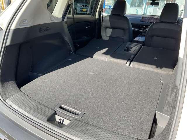 エクストレイル X e-4ORCE エクストリーマーX 雹害車/プロパイロット/アラウンドモニター/SOSコール/USB/インテリジェントルームミラー/ハンドルヒーター/オートライト/シートヒーター/ETC(16枚目)