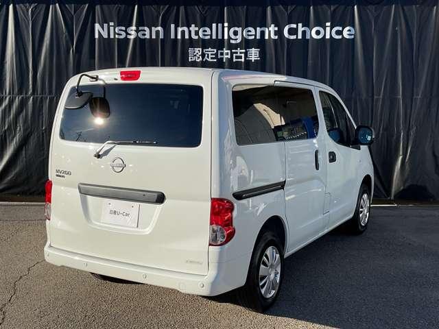 ＮＶ２００バネットバン １．６　ＧＸ　４ＷＤ　雹害車（2枚目）