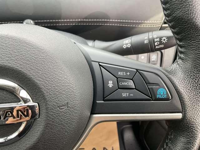 セレナ 2.0 ハイウェイスター VセレクションII 4WD プロパイロット/アラウンドモニター/オート(7枚目)