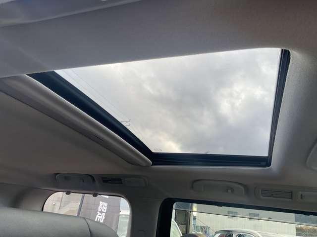 エルグランド 350ハイウェイスター 3.5 350ハイウェイスター 4WD アラウンドモニター/オートライト/サンルー(12枚目)