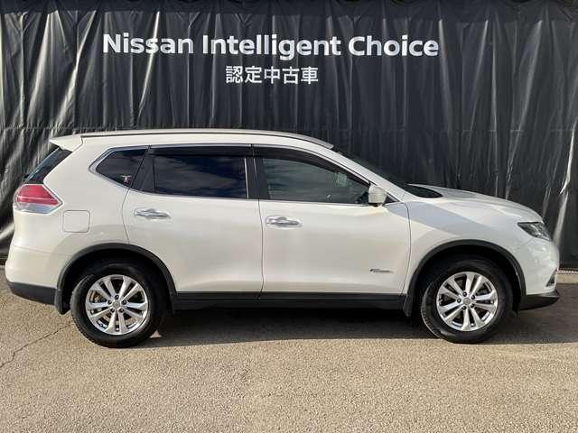 エクストレイル ２．０　２０Ｘ　ハイブリッド　エマージェンシーブレーキパッケージ　４ＷＤ　アラウンドモニター／オートライト／クルーズ（19枚目）