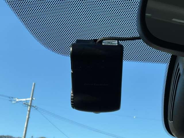 セレナ ハイウェイスターV 2.0 ハイウェイスター V 4WD プロパイロット/バックカメラ/両側電動スラ(14枚目)