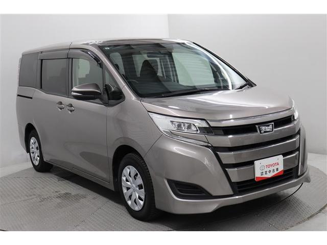 ノア Ｘ　ブレーキサポート　イモビライザー　アイドリングストッ　メンテナンスノート　ＡＵＸ　デュアルエアコン　ワンオーナー車　クルーズＣ　バックモニタ－　ＬＥＤランプ　スマートキ　オートエアコン　ＥＳＣ　３列（11枚目）