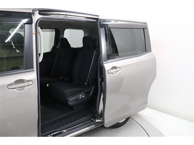 ノア Ｘ　ブレーキサポート　イモビライザー　アイドリングストッ　メンテナンスノート　ＡＵＸ　デュアルエアコン　ワンオーナー車　クルーズＣ　バックモニタ－　ＬＥＤランプ　スマートキ　オートエアコン　ＥＳＣ　３列（18枚目）