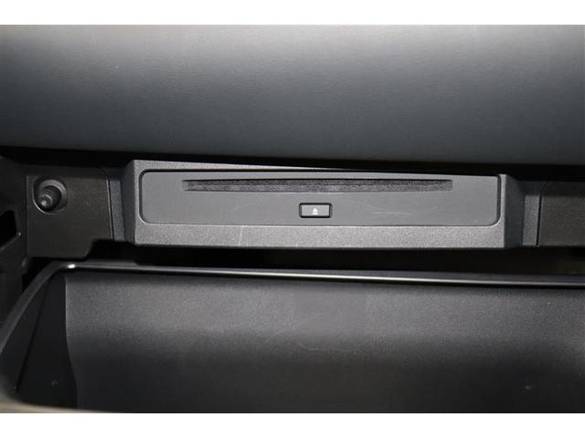 ヴォクシー ハイブリッドＳ－Ｚ　パワーウィンドウ　ＤＶＤ再生機能　インテリキー　横滑防止装置　地デジＴＶ　アクティブクルーズコントロール　１オナ　フルオートエアコン　リアカメラ　エアバッグ　ＡＢＳ　１００Ｖ充電　ナビＴＶ　ＷＡＣ（11枚目）