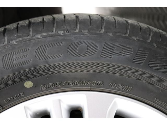 ノア S-G ワンオーナー車 横滑り防止 Bモニター クルコン スマートキ アルミホイール ドライブレコーダ リアオートエアコン AAC ETC車載器 イモビライザー LEDライト キーレス ウォークスルー 記録簿(37枚目)