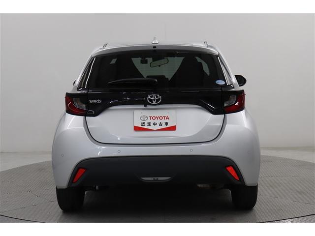 ヤリス Ｘ　ＰＣＳ　スマートキーシステム　横滑り防止装置付き　記録簿有　ワイヤレスキー　バックガイドモニター　盗難防止　サイドエアバック　エアコン　Ｗエアバッグ　パワーウインドウ　パワステ　運転席エアバッグ　ナビ（11枚目）