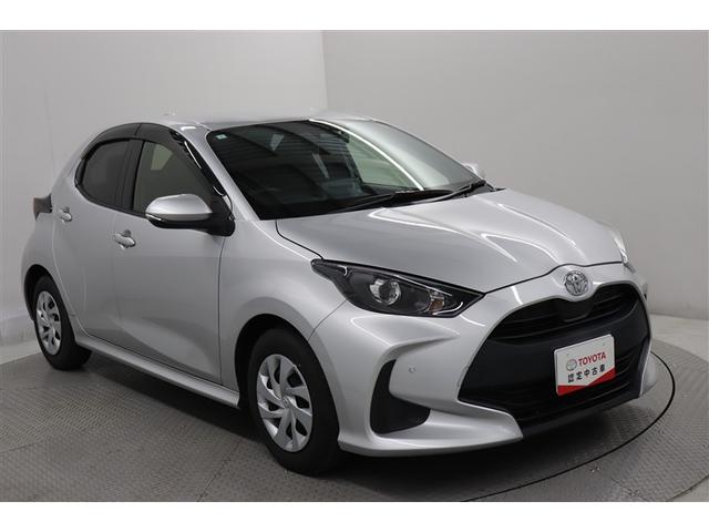 ヤリス Ｘ　ＰＣＳ　スマートキーシステム　横滑り防止装置付き　記録簿有　ワイヤレスキー　バックガイドモニター　盗難防止　サイドエアバック　エアコン　Ｗエアバッグ　パワーウインドウ　パワステ　運転席エアバッグ　ナビ（14枚目）