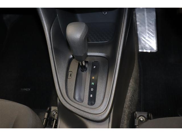 ヤリス Ｘ　ＰＣＳ　スマートキーシステム　横滑り防止装置付き　記録簿有　ワイヤレスキー　バックガイドモニター　盗難防止　サイドエアバック　エアコン　Ｗエアバッグ　パワーウインドウ　パワステ　運転席エアバッグ　ナビ（29枚目）