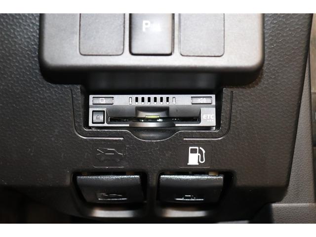 タンク カスタムG-T スマキ- 地上デジタル アルミホイル 踏み間違い防止装置 両側電動ドア LEDヘッドライト クルコン リアカメラ 横滑り防止装置 ETC ウォークスルー キーレス TVナビ オートエアコン DVD(10枚目)