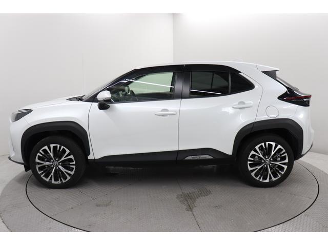 ヤリスクロス ハイブリッドZ ワンオーナー ETC スマートキー LEDライト 純正アルミ パワーシート ドラレコ ディスプレイオーディオ 衝突軽減システム ペダル踏み間違 パノラマビューモニター BSM シートヒーター(13枚目)