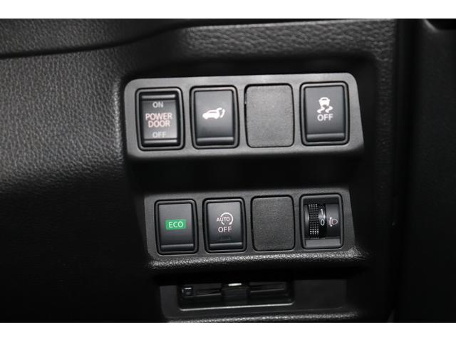 エクストレイル ２０Ｘｉ　オートＬＥＤ　フロントカメラ　ＶＤＣ　アイドリングストップ車　シートヒータ　電格ミラー　ＤＶＤ再生　オートライト　ＬＥＤヘットライト　ＡＵＸ　寒冷地仕様　ルーフレール　Ｒカメラ　盗難防止装置　ＥＴＣ（6枚目）