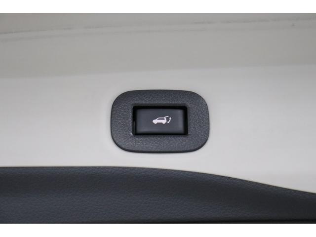 エクストレイル ２０Ｘｉ　オートＬＥＤ　フロントカメラ　ＶＤＣ　アイドリングストップ車　シートヒータ　電格ミラー　ＤＶＤ再生　オートライト　ＬＥＤヘットライト　ＡＵＸ　寒冷地仕様　ルーフレール　Ｒカメラ　盗難防止装置　ＥＴＣ（24枚目）