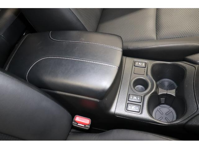 エクストレイル ２０Ｘｉ　オートＬＥＤ　フロントカメラ　ＶＤＣ　アイドリングストップ車　シートヒータ　電格ミラー　ＤＶＤ再生　オートライト　ＬＥＤヘットライト　ＡＵＸ　寒冷地仕様　ルーフレール　Ｒカメラ　盗難防止装置　ＥＴＣ（36枚目）