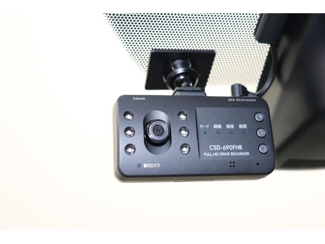 シエンタ Ｇ　７人乗り　両側電動スライドドア　フルセグ　メモリナビ　メディアプレイヤ接続　ＣＤ／ＤＶＤ再生　ドライブレコーダ　バックモニタ　ＥＴＣ　フロントスポイラ　純正ＡＷ　ＬＥＤヘッド　パノラミックビューモニタ（39枚目）