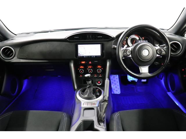 ８６ ＧＴ　ブルートゥースオーディオ　キーフリ　ＡＵＸ端子　盗難防止　電動格納ミラー　地デジ　スマートキ－　ＥＴＣ車載器　ＶＳＡ　クルコン　オートエアコン　サイドＳＲＳ　助手席エアバッグ　オートライト　ＡＢＳ（3枚目）