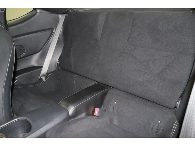 ８６ ＧＴ　ブルートゥースオーディオ　キーフリ　ＡＵＸ端子　盗難防止　電動格納ミラー　地デジ　スマートキ－　ＥＴＣ車載器　ＶＳＡ　クルコン　オートエアコン　サイドＳＲＳ　助手席エアバッグ　オートライト　ＡＢＳ（22枚目）