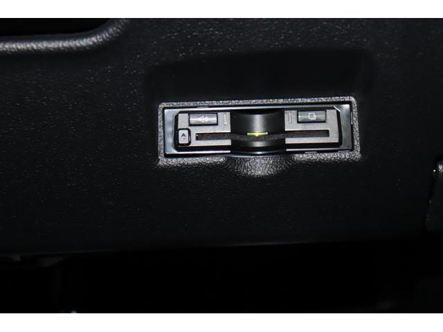 プリウス S ワンオーナー フルセグ メモリーナビ メディアプレイヤー接続CD/DVD再生 バックモニター ETC 純正アルミホイール フロントスポイラー LEDヘッドライト イモビライザ アイドリングストップ(6枚目)