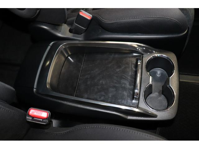 ヴェルファイア ２．５Ｚ　Ａエディション　アダクティブクルーズコントロール　ＢＴ接続　サンル－フ　Ｂモニ　電格ミラー　Ａライト　オットマン　ワンオーナ　オートハイビーム　車線逸脱　ＬＥＤヘッドライト　パワーウィンドウ　衝突安全ボディ　ＥＴＣ（34枚目）