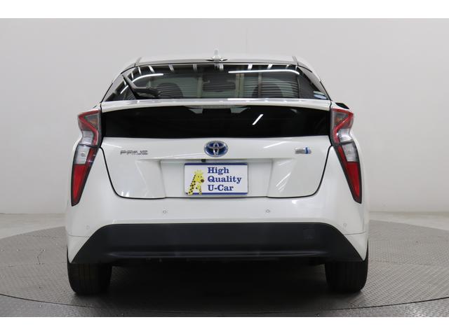 プリウス Ａ　バックモニター　ＥＴＣ　スマートキー　ＬＥＤライト　純正アルミ　メモリーナビ　Ｂｌｕｅｔｏｏｔｈ接続　フルセグＴＶ　ＣＤ　衝突軽減システム　クルコン　ペダル踏み間違　ＢＳＭ　レーンアシスト（11枚目）