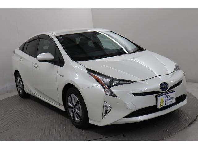 プリウス Ａ　バックモニター　ＥＴＣ　スマートキー　ＬＥＤライト　純正アルミ　メモリーナビ　Ｂｌｕｅｔｏｏｔｈ接続　フルセグＴＶ　ＣＤ　衝突軽減システム　クルコン　ペダル踏み間違　ＢＳＭ　レーンアシスト（12枚目）