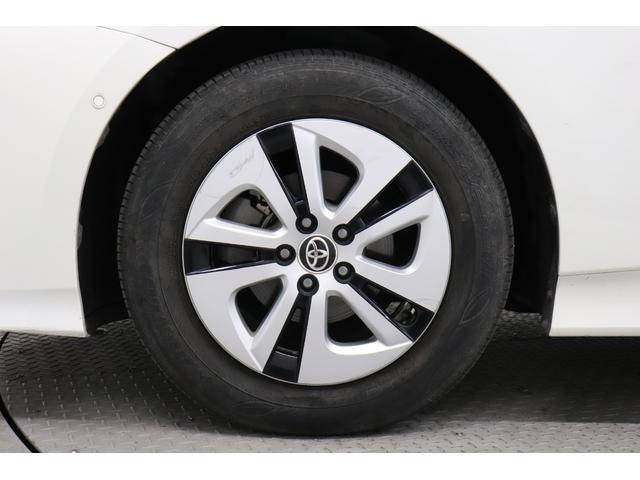 プリウス Ａ　バックモニター　ＥＴＣ　スマートキー　ＬＥＤライト　純正アルミ　メモリーナビ　Ｂｌｕｅｔｏｏｔｈ接続　フルセグＴＶ　ＣＤ　衝突軽減システム　クルコン　ペダル踏み間違　ＢＳＭ　レーンアシスト（16枚目）