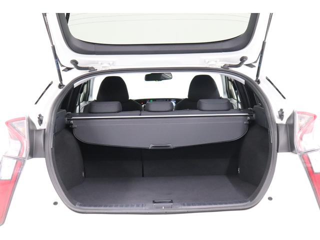 プリウス Ａ　バックモニター　ＥＴＣ　スマートキー　ＬＥＤライト　純正アルミ　メモリーナビ　Ｂｌｕｅｔｏｏｔｈ接続　フルセグＴＶ　ＣＤ　衝突軽減システム　クルコン　ペダル踏み間違　ＢＳＭ　レーンアシスト（22枚目）