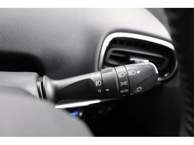 プリウス Ａ　バックモニター　ＥＴＣ　スマートキー　ＬＥＤライト　純正アルミ　メモリーナビ　Ｂｌｕｅｔｏｏｔｈ接続　フルセグＴＶ　ＣＤ　衝突軽減システム　クルコン　ペダル踏み間違　ＢＳＭ　レーンアシスト（28枚目）