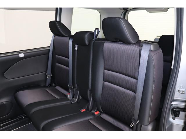 セレナ ハイウェイスター DVD再生機能 横滑り防止 ABS 地デジTV 寒冷地仕様車 両側オートスライドドア パワーウィンドウ レーンアシスト 盗難防止装置 ワンオーナー車 インテリキー ブルートゥース 前後ソナー ナビTV(16枚目)