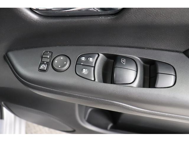 セレナ ハイウェイスター DVD再生機能 横滑り防止 ABS 地デジTV 寒冷地仕様車 両側オートスライドドア パワーウィンドウ レーンアシスト 盗難防止装置 ワンオーナー車 インテリキー ブルートゥース 前後ソナー ナビTV(38枚目)