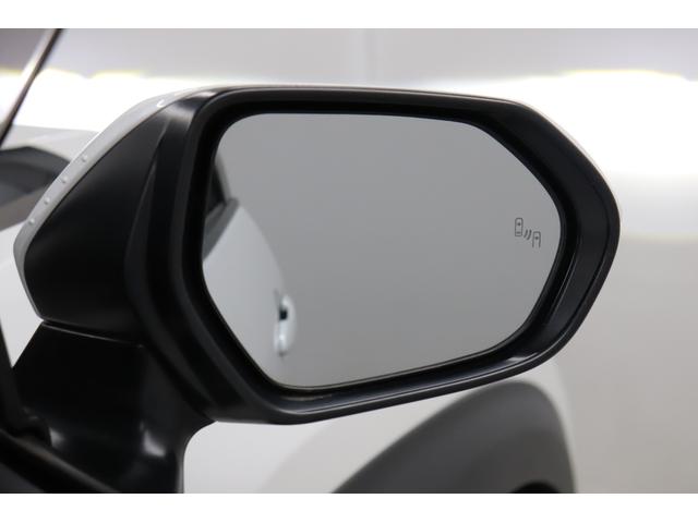 ヤリスクロス ハイブリッドＺ　Ｂｌｕｅｔｏｏｔｈオーディオ　ＵＳＢ接続　車線逸脱警告　衝突安全ボディ　追従式クルーズコントロール　ＡＨＢ　ＤＡＣ　シートヒータ　横滑防止装置　電格ミラー　リアカメラ　ワンオーナー車　フルセグ地デジ（8枚目）