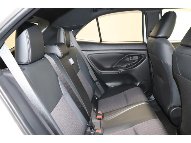 ヤリスクロス ハイブリッドＺ　Ｂｌｕｅｔｏｏｔｈオーディオ　ＵＳＢ接続　車線逸脱警告　衝突安全ボディ　追従式クルーズコントロール　ＡＨＢ　ＤＡＣ　シートヒータ　横滑防止装置　電格ミラー　リアカメラ　ワンオーナー車　フルセグ地デジ（22枚目）