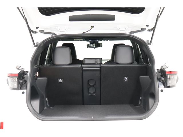 ヤリスクロス ハイブリッドＺ　Ｂｌｕｅｔｏｏｔｈオーディオ　ＵＳＢ接続　車線逸脱警告　衝突安全ボディ　追従式クルーズコントロール　ＡＨＢ　ＤＡＣ　シートヒータ　横滑防止装置　電格ミラー　リアカメラ　ワンオーナー車　フルセグ地デジ（24枚目）